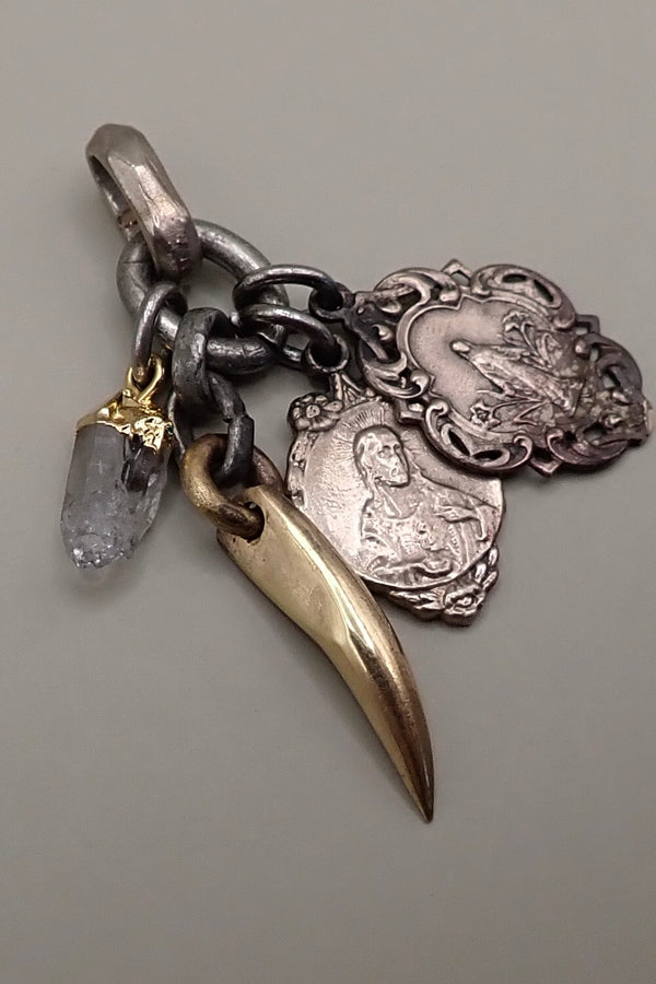 SMALL HORN DOUBLE MEDALS PENDANT