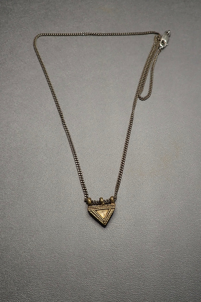TRIANGLE PENDANT