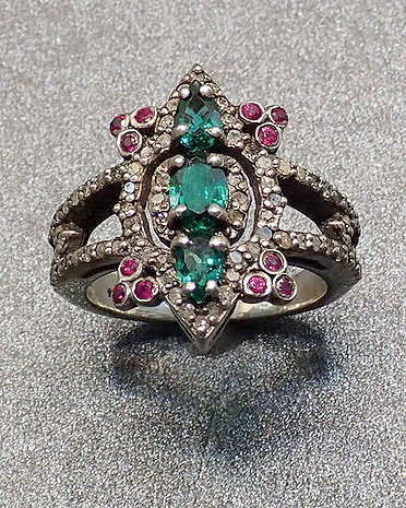 GREEN TURMALINE - RUBIES & DIAMONDS RING