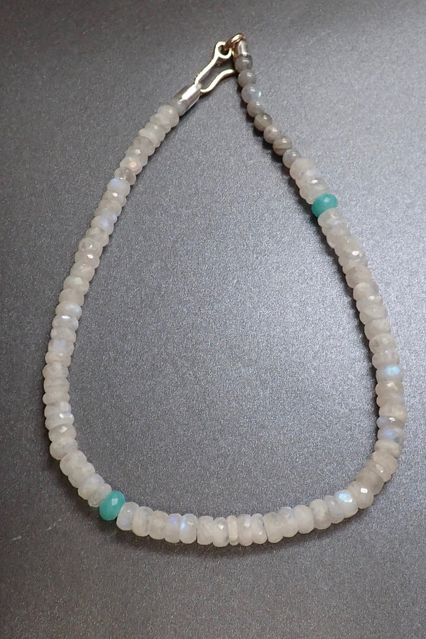 MOONSTONE SHORT NECKLACE