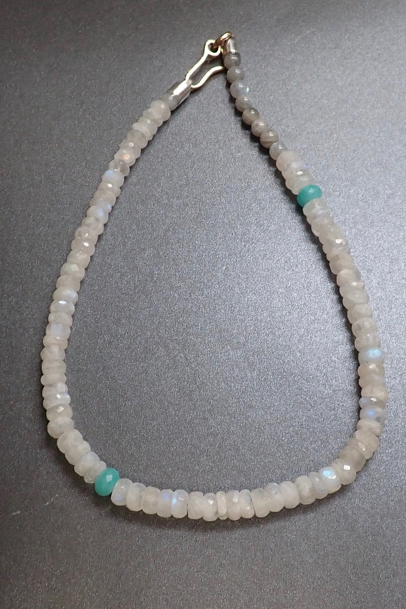 MOONSTONE SHORT NECKLACE