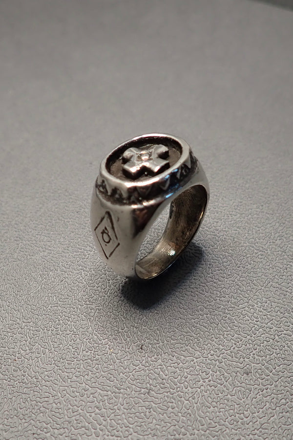 CROSS RING