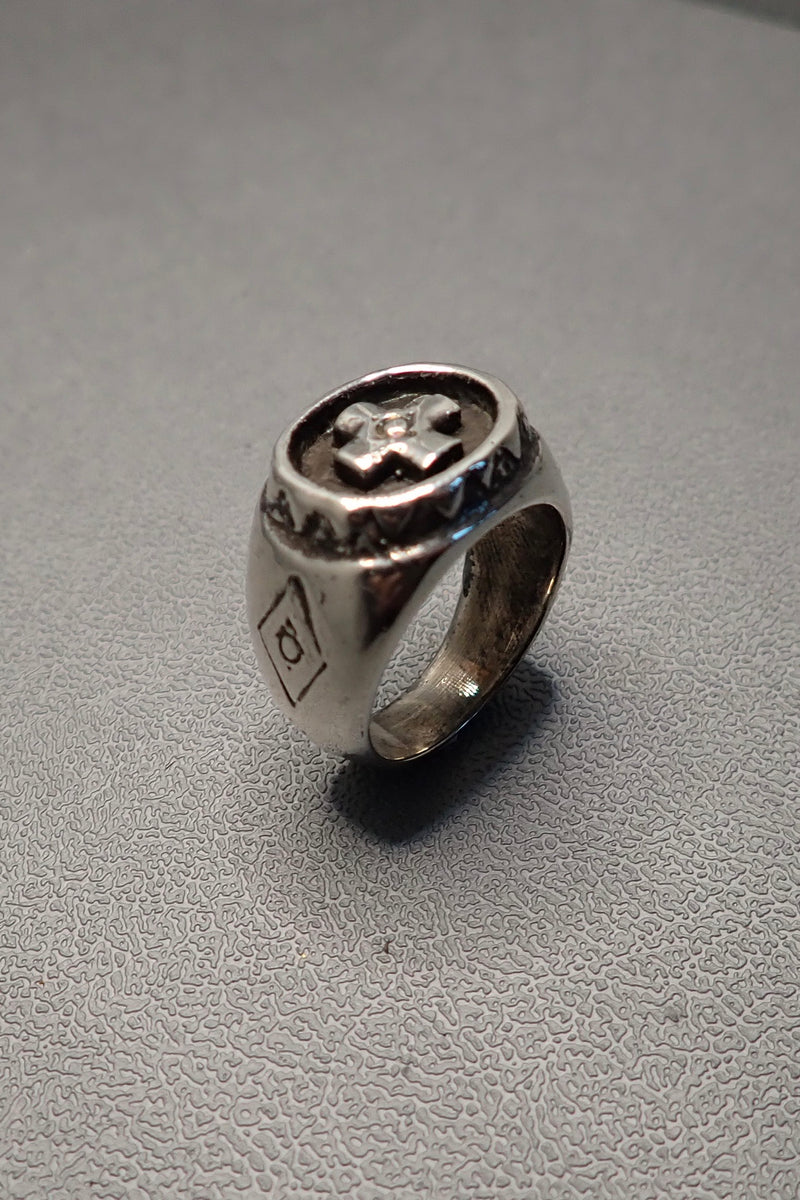 CROSS RING