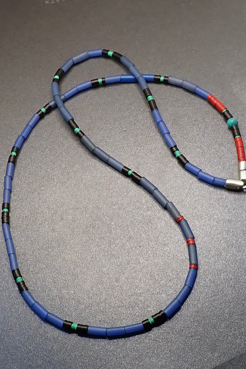 THE BLUE CERAMIC NECKLACE