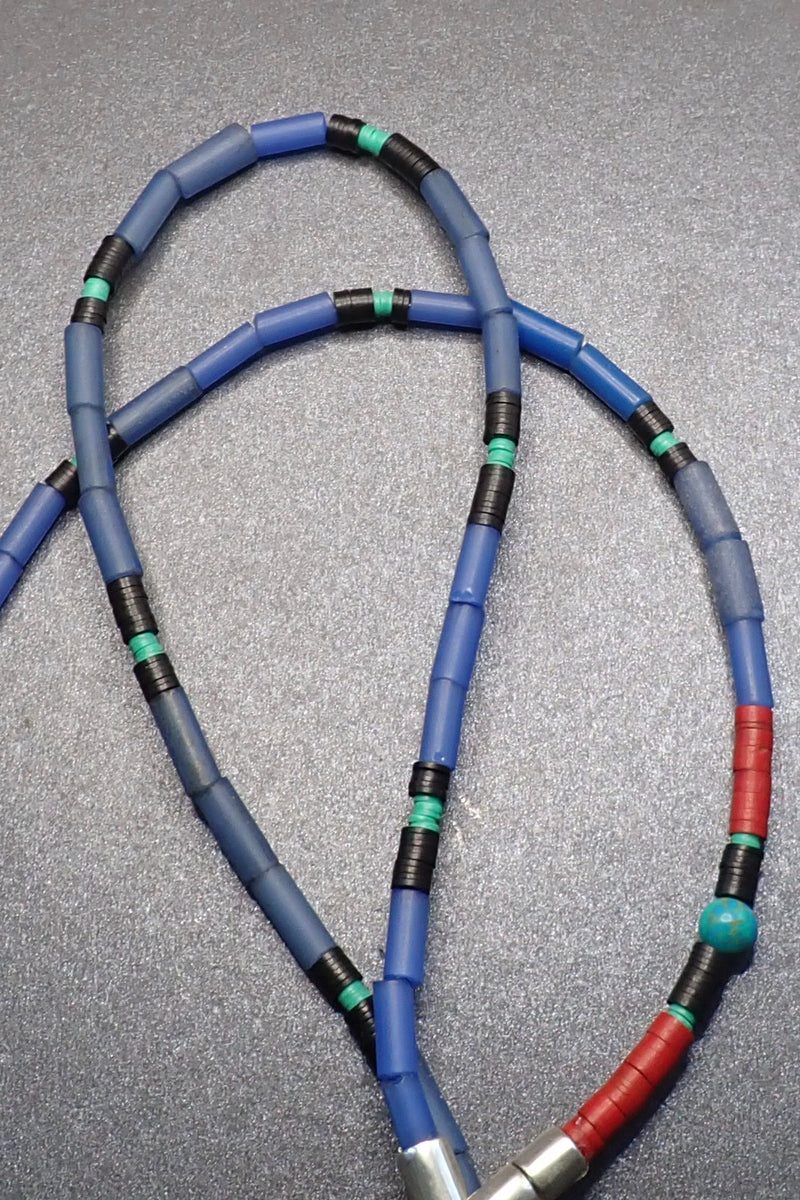 THE BLUE CERAMIC NECKLACE