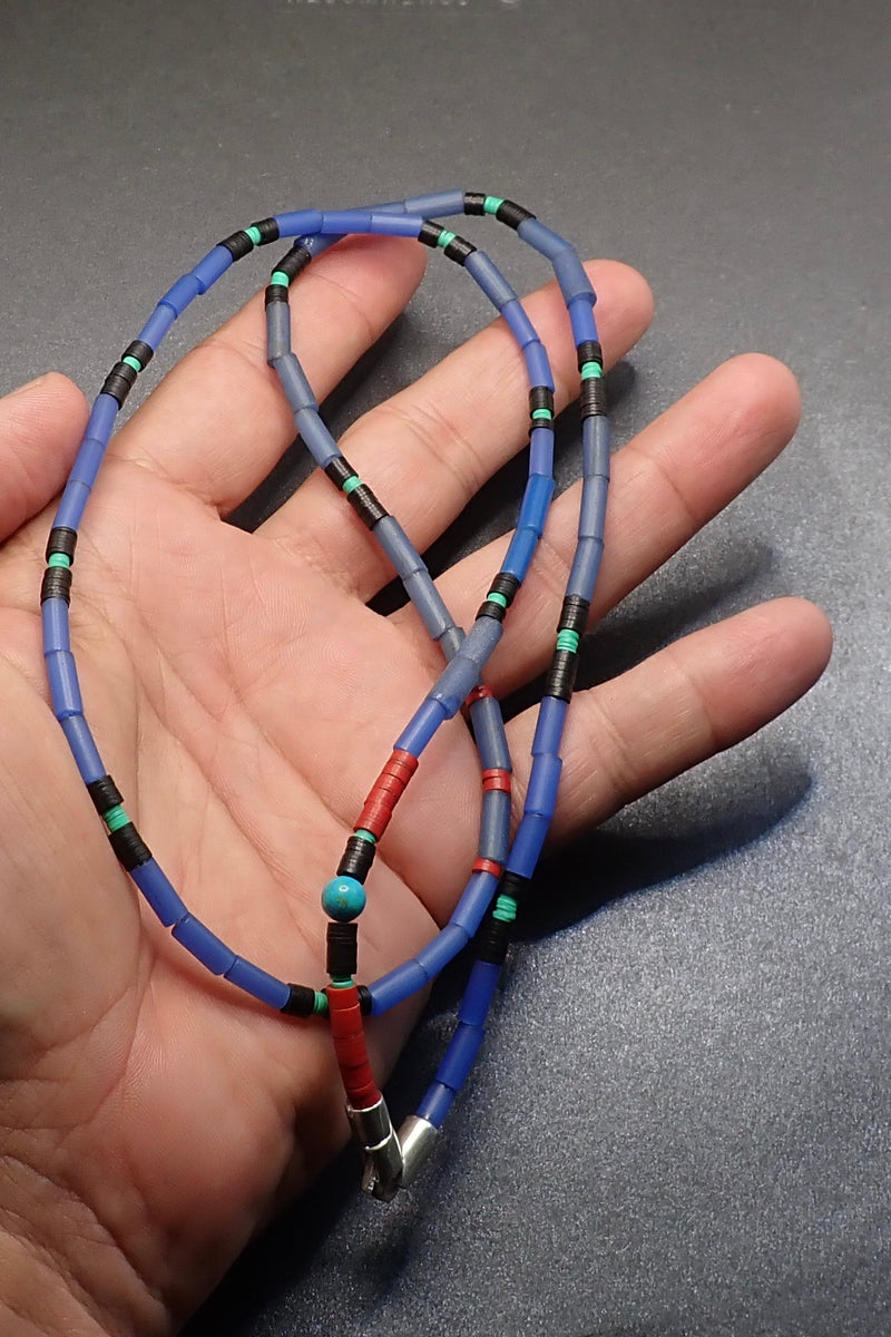 THE BLUE CERAMIC NECKLACE